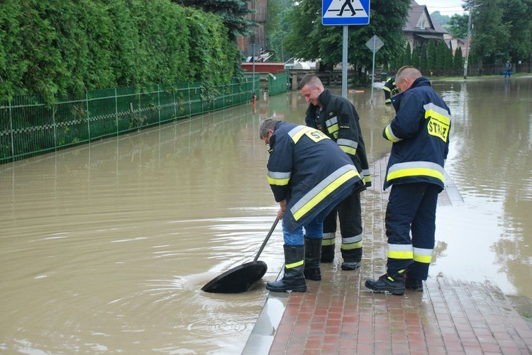 Zalane centrum Łapanowa