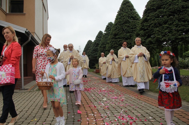 Koszyce Małe. Ogłoszenie św. Małgorzaty Marii Alacoque drugą patronką kościoła