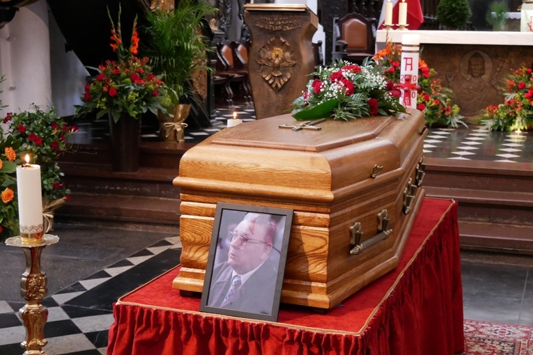 Pogrzeb śp. Mieczysława Adamczyka