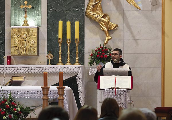 Uczestnicy wysłuchali konferencji o. Arkadiusza Bąka OFM Conv.