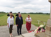 Mieszkańcy miejscowości oddali hołd uczestnikom batalii.