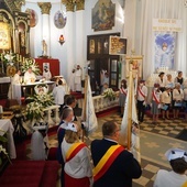 Uroczystą Eucharystię sprawowano w parafii św. Wojciecha w Wiązownie - w miejscu chrztu bł. Hanny Chrzanowskiej.