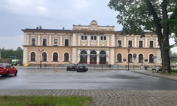 Tarnowskie Góry. W pobliżu dworca PKP powstanie centrum przesiadkowe