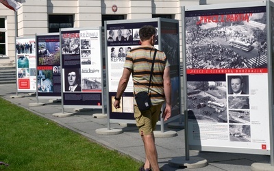Ekspozycja przypomina wydarzenia radomskiego czerwca 1976 roku.