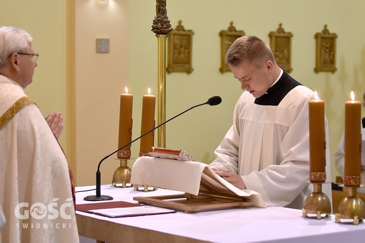 Przysięga przed świeceniami diakonatu