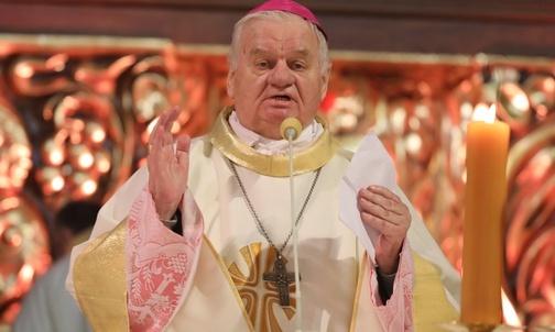 Ks. prał. Zbigniew Powada - kapłan dobroci, modlitwy i odwagi