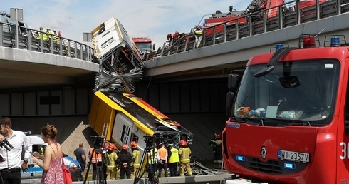 Nieoficjalnie: Kierowca autobusu, który spadł z S8, był pod wpływem amfetaminy