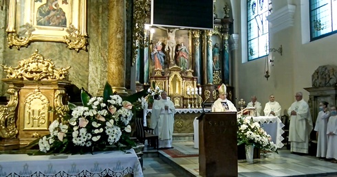 Gliwice. 5. rocznica ustanowienia diecezjalnego sanktuarium Matki Bożej Nieustającej Pomocy