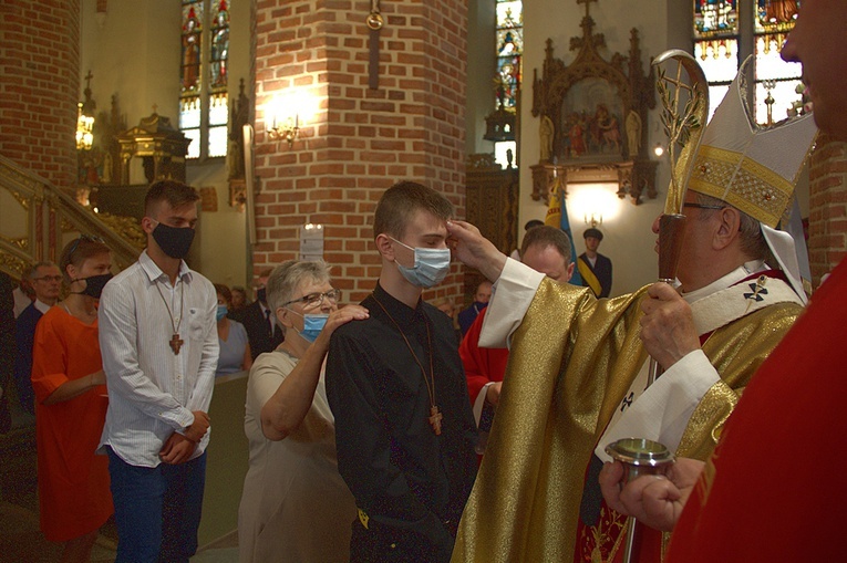 Bierzmowanie w puckiej farze 2020 r.