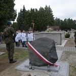 Obelisk w Lubzinie