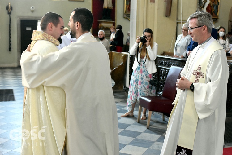 Święcenia kapłańskie ks. Dominika Sroki SJ