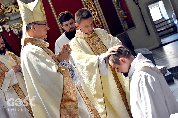 Święcenia kapłańskie ks. Dominika Sroki SJ