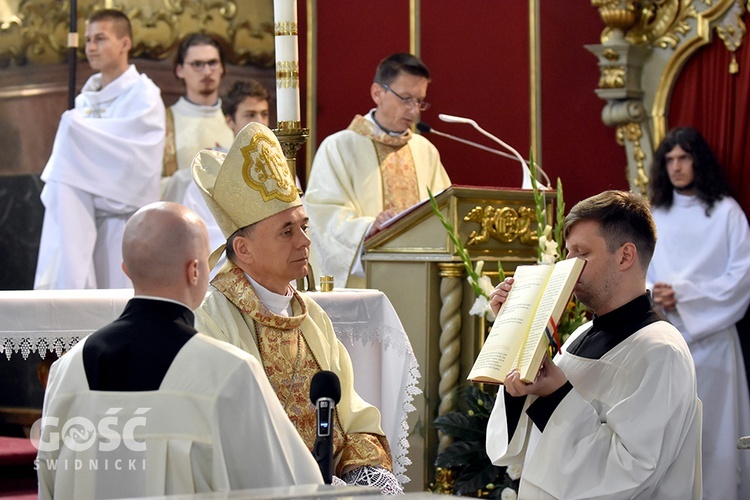 Święcenia kapłańskie ks. Dominika Sroki SJ