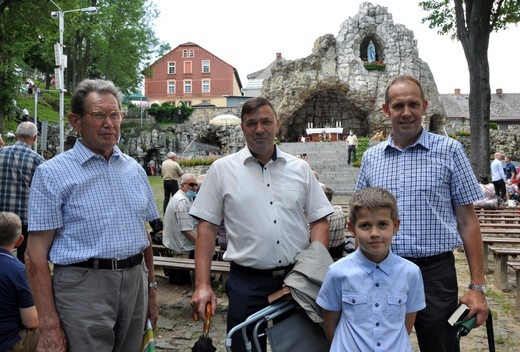 Pielgrzymka mężczyzn i młodzieńców na Górę Świętej Anny