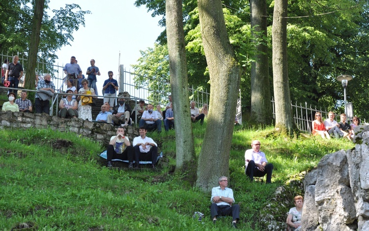 Pielgrzymka mężczyzn i młodzieńców na Górę Świętej Anny