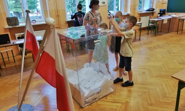 Jastrzębie i Rybnik za Andrzejem Dudą, Katowice i Sosnowiec za Rafałem Trzaskowskim
