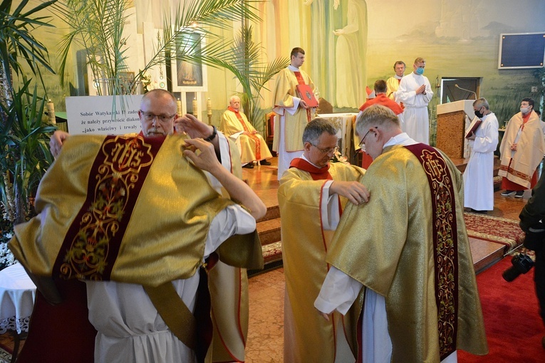 Krapkowice. Święcenia diakonów stałych