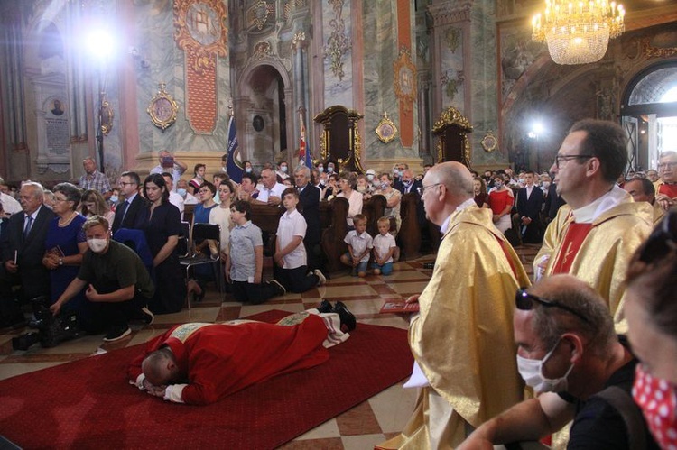 Święcenia biskupie ks. Adama Baba