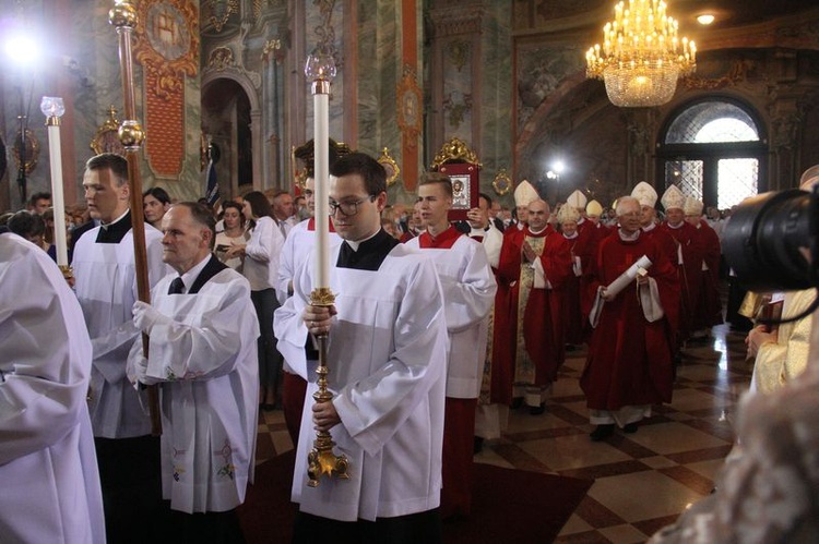 Święcenia biskupie ks. Adama Baba