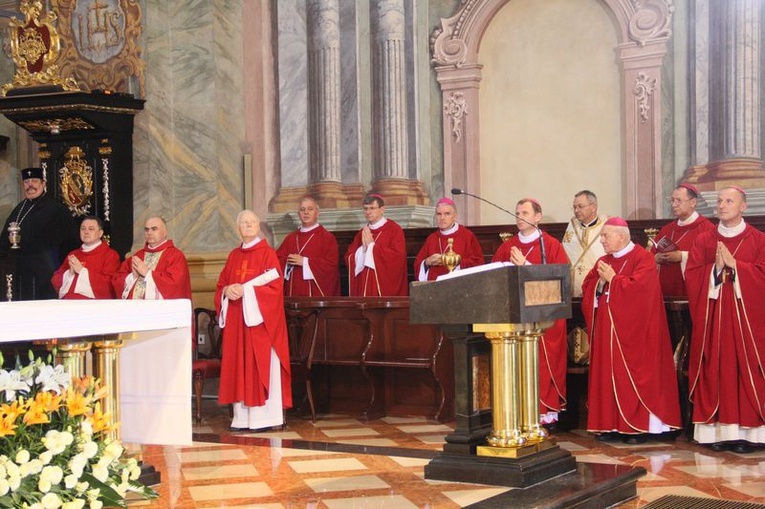 Święcenia biskupie ks. Adama Baba