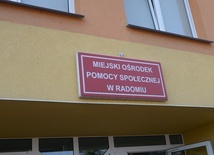 Miejski Ośrodek Pomocy Społecznej w Radomiu mieści się przy ul. Limanowskiego 134.