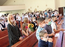 ▲	Eucharystia na zakończenie roku szkolnego w kościele pw. Ducha Świętego.