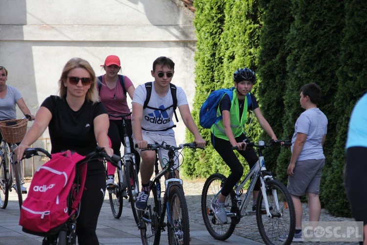 Pielgrzymka rowerowa z Żar do Otynia