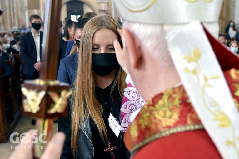 Bierzmowanie i odpust w strzegomskiej parafii