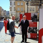 Tu rodziła się Solidarność. Wystawa na opolskim rynku