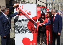 Tu rodziła się Solidarność. Wystawa na opolskim rynku