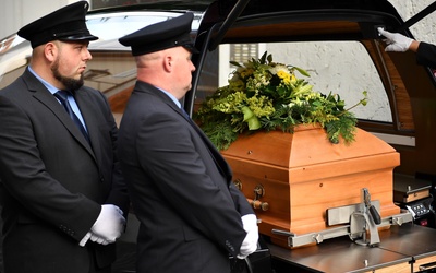 Ks. Georg Ratzinger nie będzie pochowany w grobie rodzinnym
