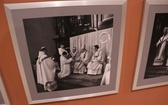 Wystawa fotografii Adama Bujaka, poświęconych Karolowi Wojtyle