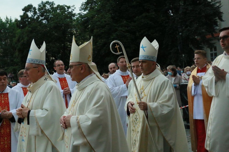 Uroczystości ku czci Matki Bożej Płaczącej