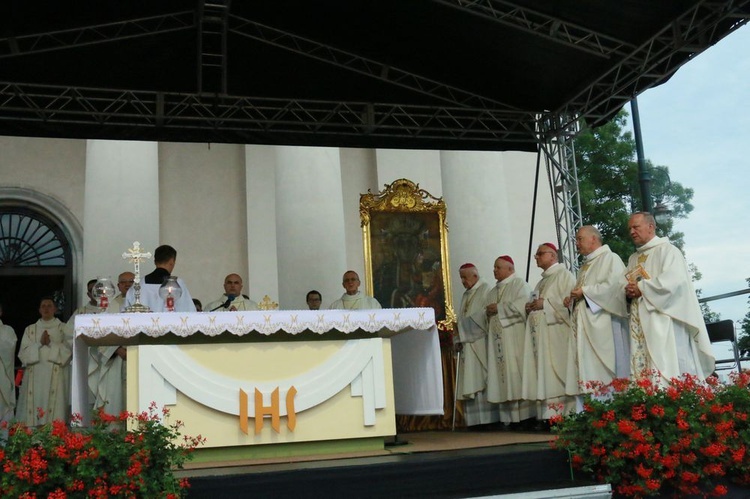 Uroczystości ku czci Matki Bożej Płaczącej