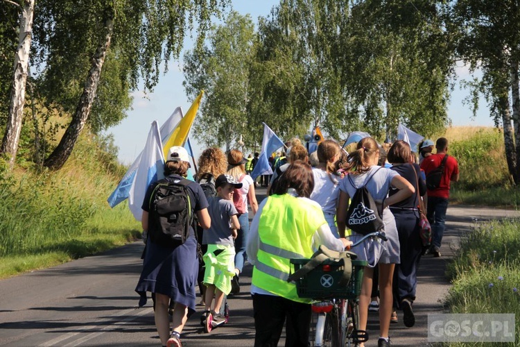 Pielgrzymka w pierwszą sobotę miesiąca do sanktuarium Matki Bożej Rokitniańskiej