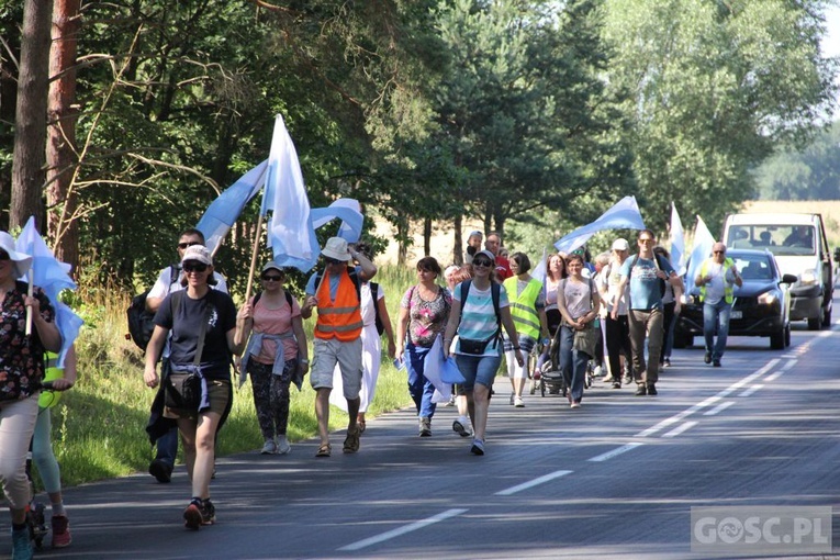 Pielgrzymka w pierwszą sobotę miesiąca do sanktuarium Matki Bożej Rokitniańskiej