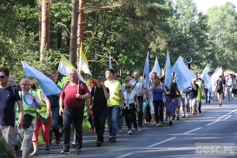 Pielgrzymka w pierwszą sobotę miesiąca do sanktuarium Matki Bożej Rokitniańskiej