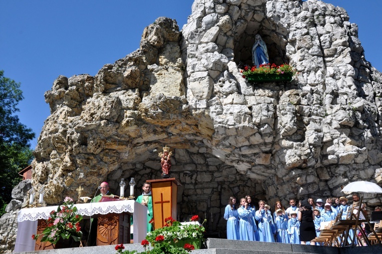 Pielgrzymka dzieci na Górę Świętej Anny