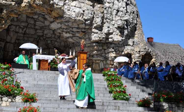 Pielgrzymka dzieci na Górę Świętej Anny