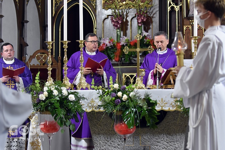 Strzegom. Eksporta ciała ks. Marka Żmudy