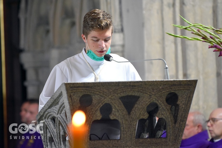 Strzegom. Eksporta ciała ks. Marka Żmudy