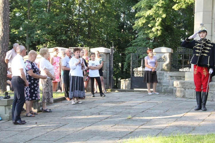 Limanowa. Różaniec za poległych na Jabłońcu