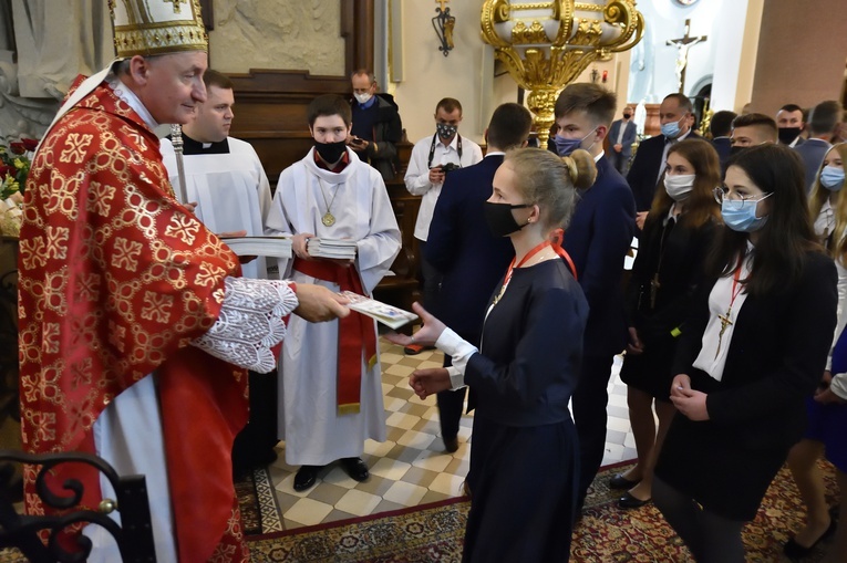 Bierzmowanie w Limanowej, cz. 1