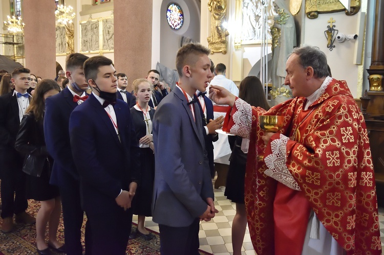 Bierzmowanie w Limanowej, cz. 1