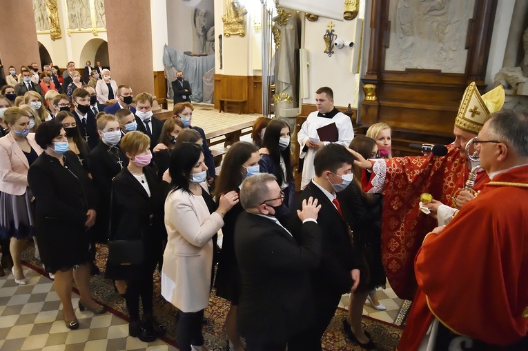 Bierzmowanie w Limanowej, cz. 1