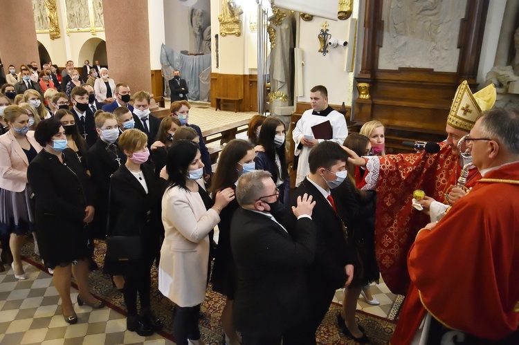 Bierzmowanie w Limanowej, cz. 1