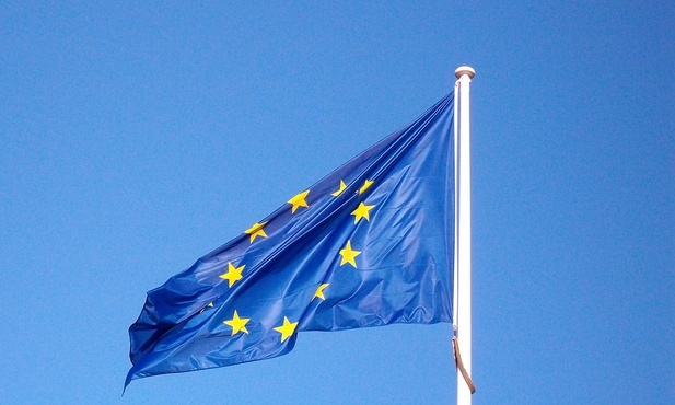 KE: PKB strefy euro w tym roku ma skurczyć się o 8,7 proc.