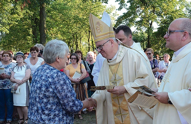 Uroczyste przyjęcie do wspólnoty.