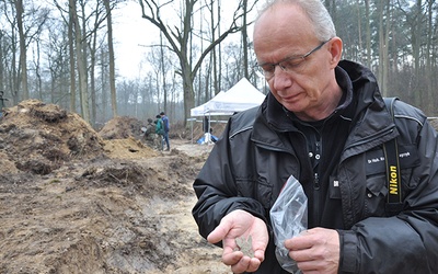 ▲	– Głęboko wierzę, że kiedyś zostaną odnalezione te szczątki – podkreśla prof. Krzysztof Szwagrzyk, wiceprezes IPN.