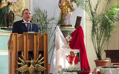 Józef Popiełuszko mówił o dzieciństwie przyszłego kapelana Solidarności.